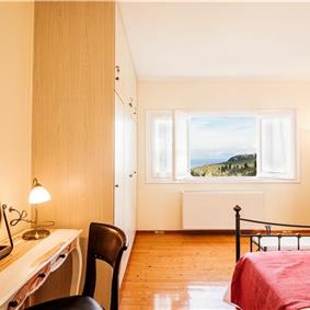 3 bedroom villa with pool & sea & mountain views, Episkepsi, sleeps 7